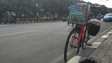 Gowes Literasi Kampung Baca